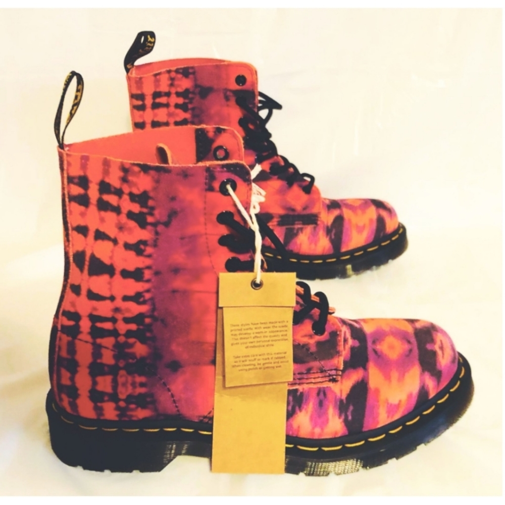 HP!💎NWT Doc Martens 1460 Pascal Purple and Red tie dye lace up Boots sz 9